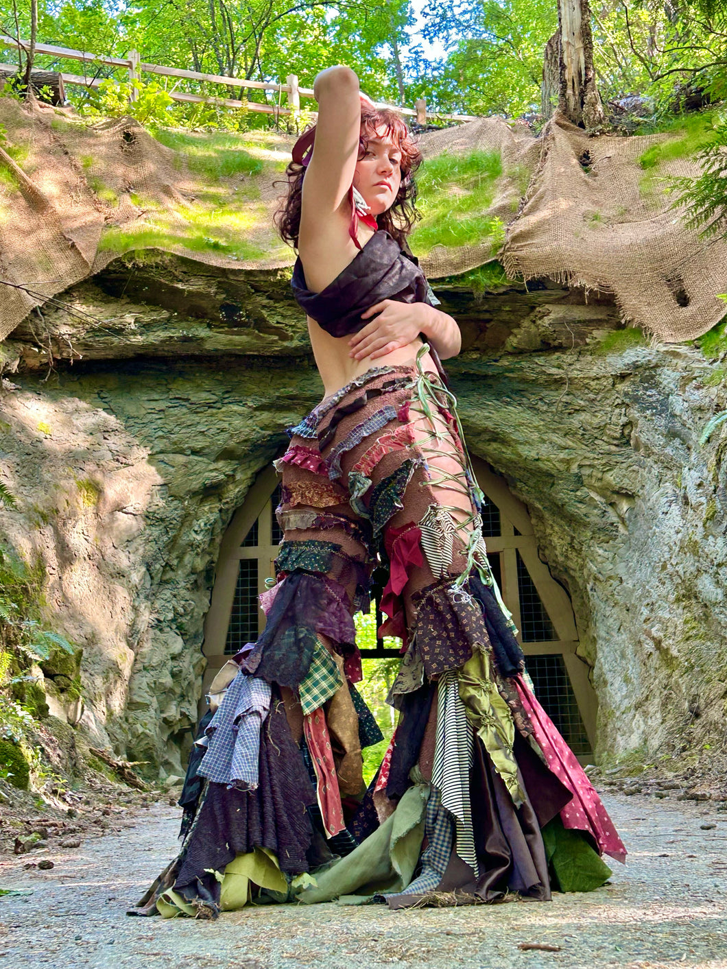 WITCHY PANDORA FLARES