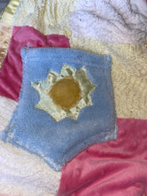 Load image into Gallery viewer, SPRING BEE QUILT PANTS
