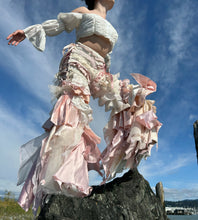 Load image into Gallery viewer, BALLERINA PANDORA FLARES
