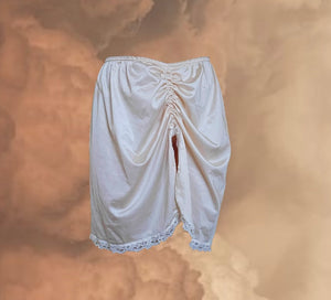 CREAMY APHRODITE SKIRT