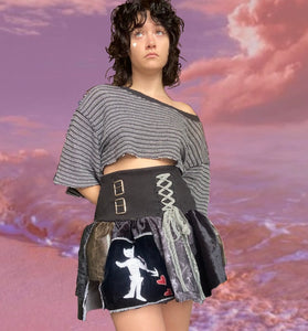 BLACKBEARD BRAT SKIRT