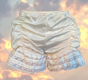 HELEN BLOOMERS