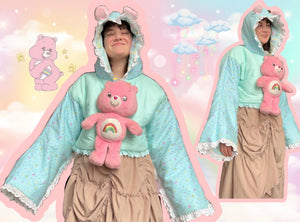 STARRY CHEER BEAR CROPPED HOODIE