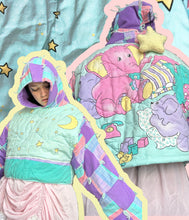 Load image into Gallery viewer, TWINKLE FRIENDS HOODIE
